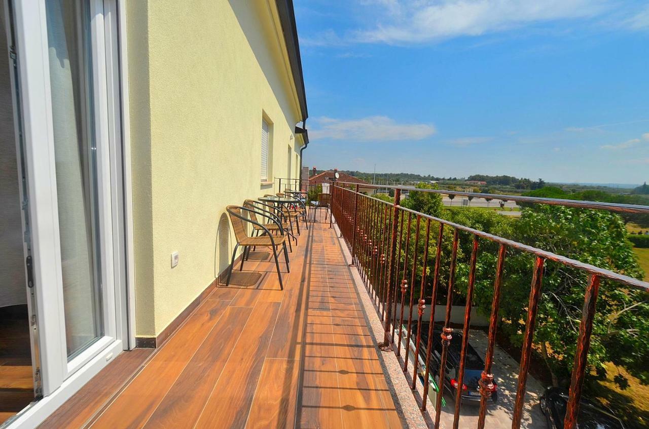 Stella Apartments Новиград Экстерьер фото