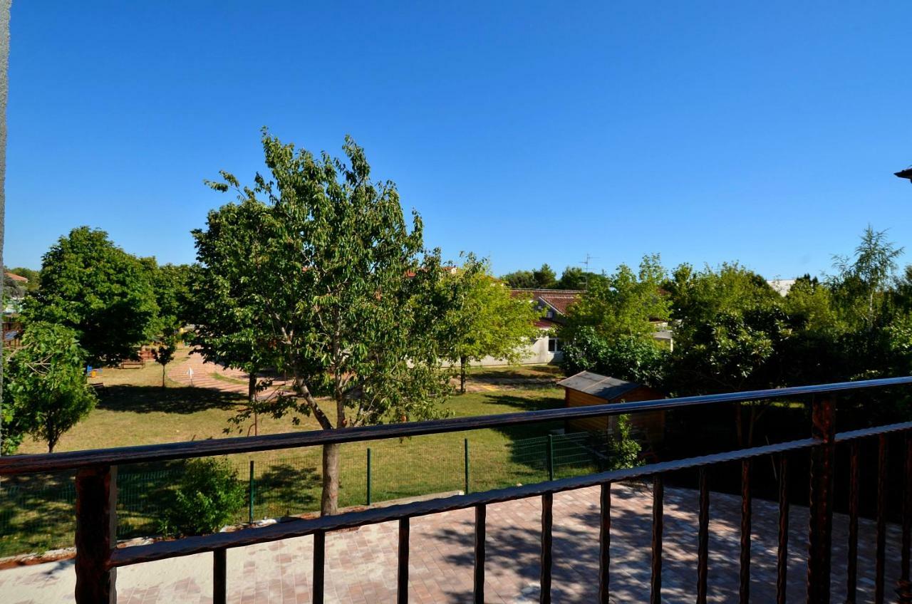 Stella Apartments Новиград Экстерьер фото