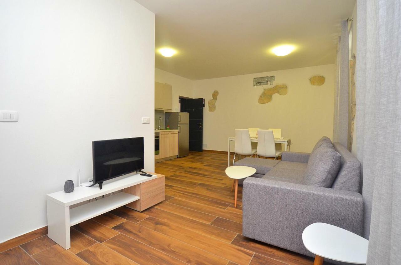 Stella Apartments Новиград Экстерьер фото