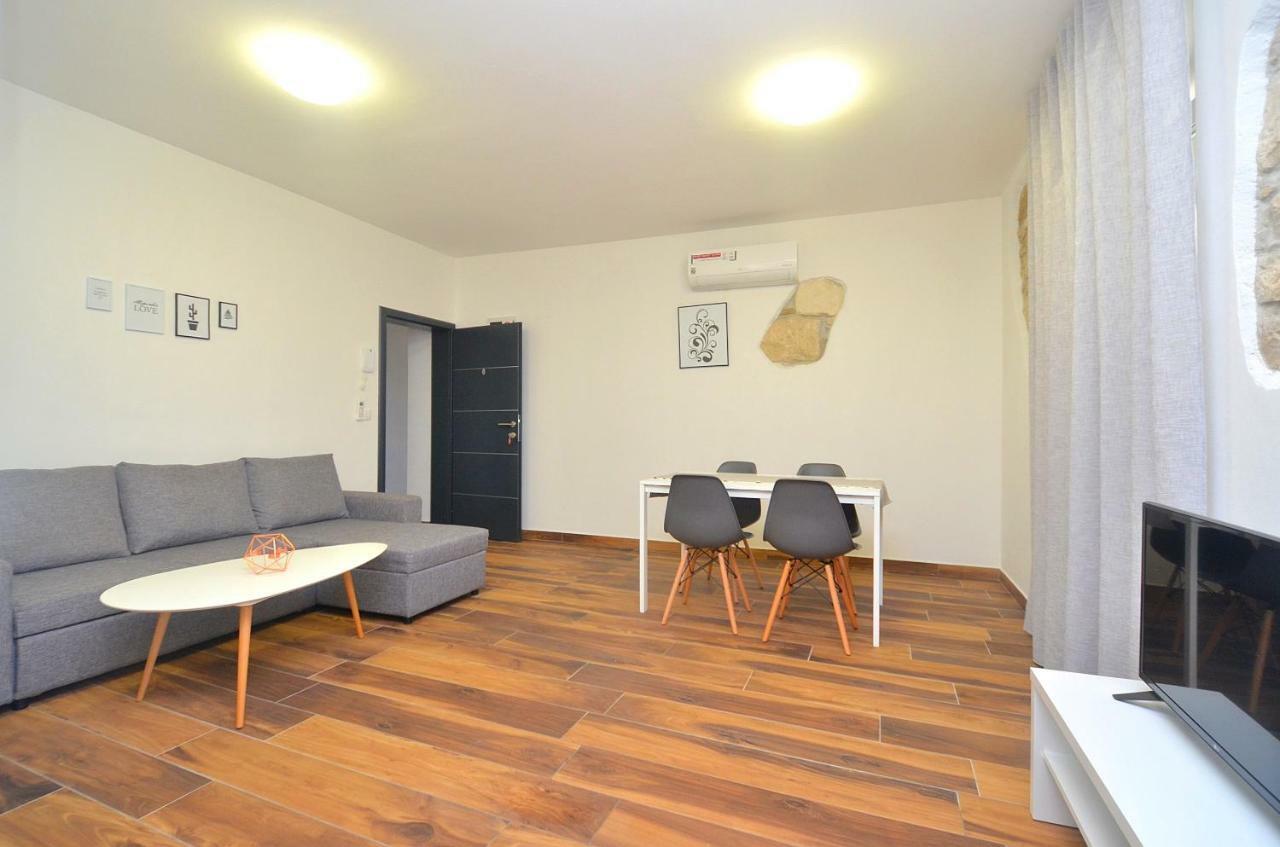 Stella Apartments Новиград Экстерьер фото