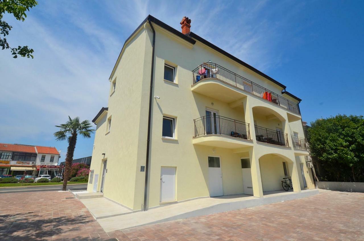 Stella Apartments Новиград Экстерьер фото